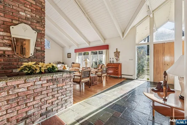 $1,395,000 | 873 Olentangy Road, Franklin Lakes, NJ 07417