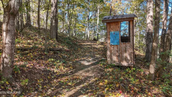$159,900 | 233 Highway 370, Luttrell, TN 37779