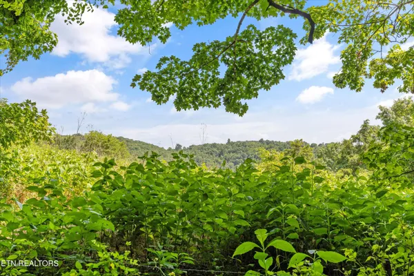 $159,900 | 233 Highway 370, Luttrell, TN 37779