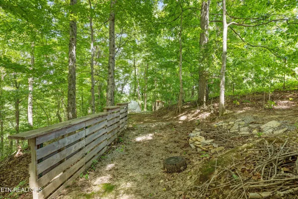 $159,900 | 233 Highway 370, Luttrell, TN 37779