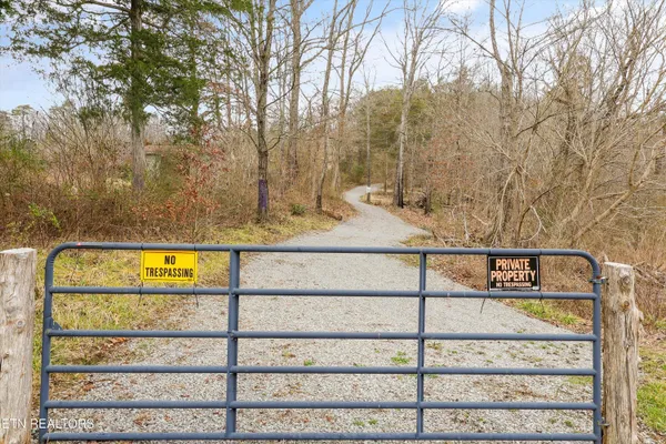 $159,900 | 233 Highway 370, Luttrell, TN 37779