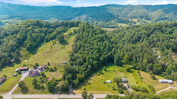 $159,900 | 233 Highway 370, Luttrell, TN 37779
