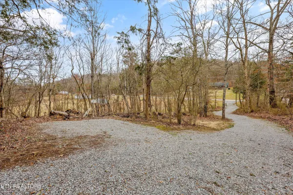 $159,900 | 233 Highway 370, Luttrell, TN 37779
