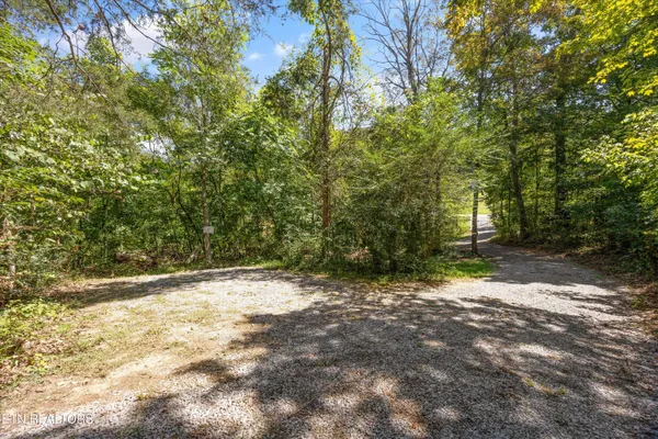 $159,900 | 233 Highway 370, Luttrell, TN 37779