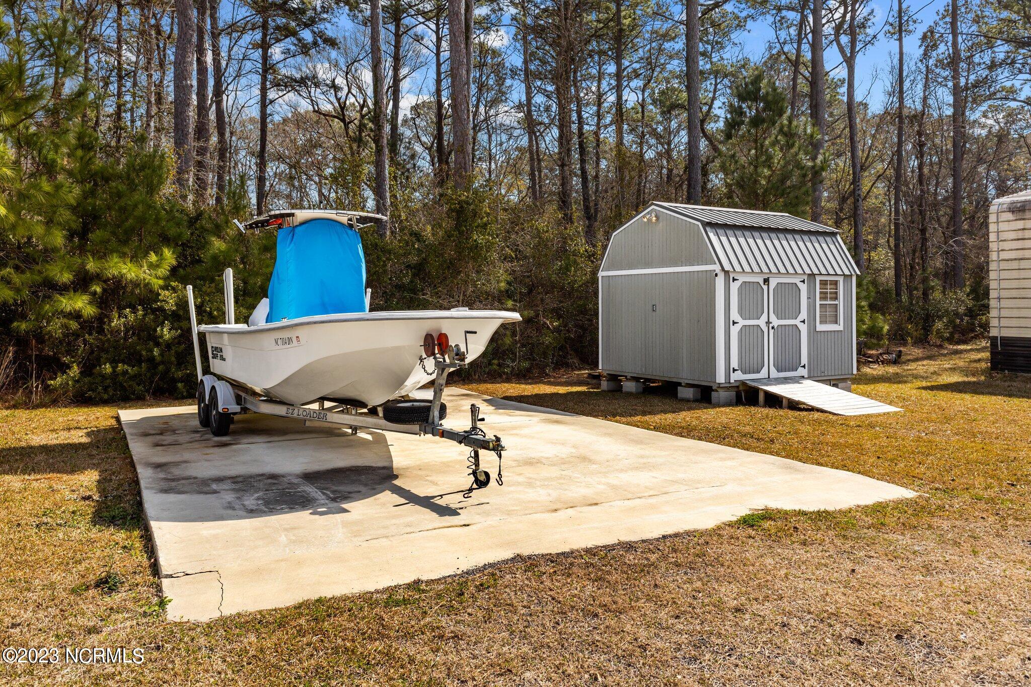 1019 Harkers Island Road Beaufort, NC 28516 - Photo 18 of 37 Outdoor Boat Parking & Outdoor Storage