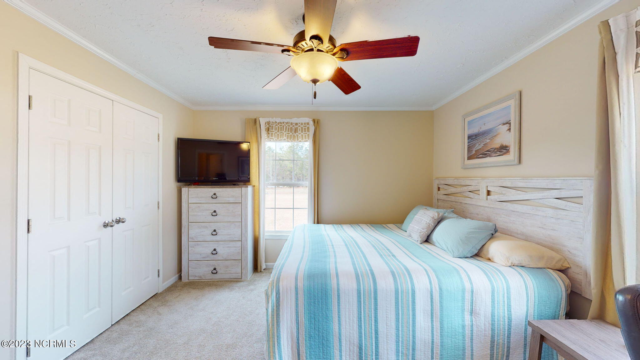 1019 Harkers Island Road Beaufort, NC 28516 - Photo 30 of 37 Master Bedroom