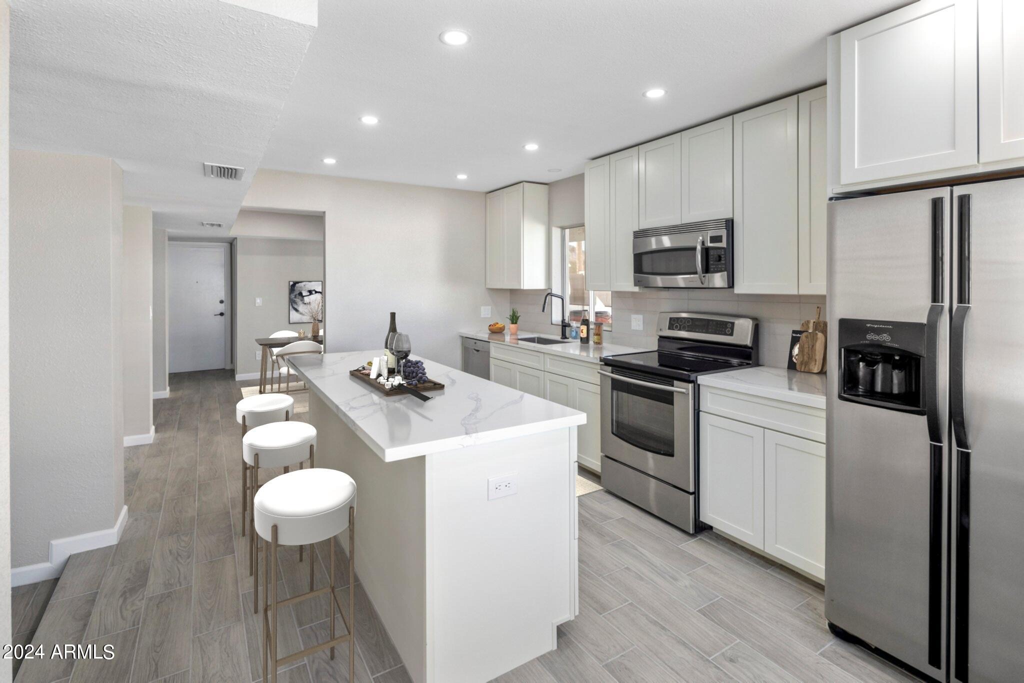 610 East Calavar Road Phoenix, AZ 85022 - Photo 8 of 34 Stainless Steel Appliances