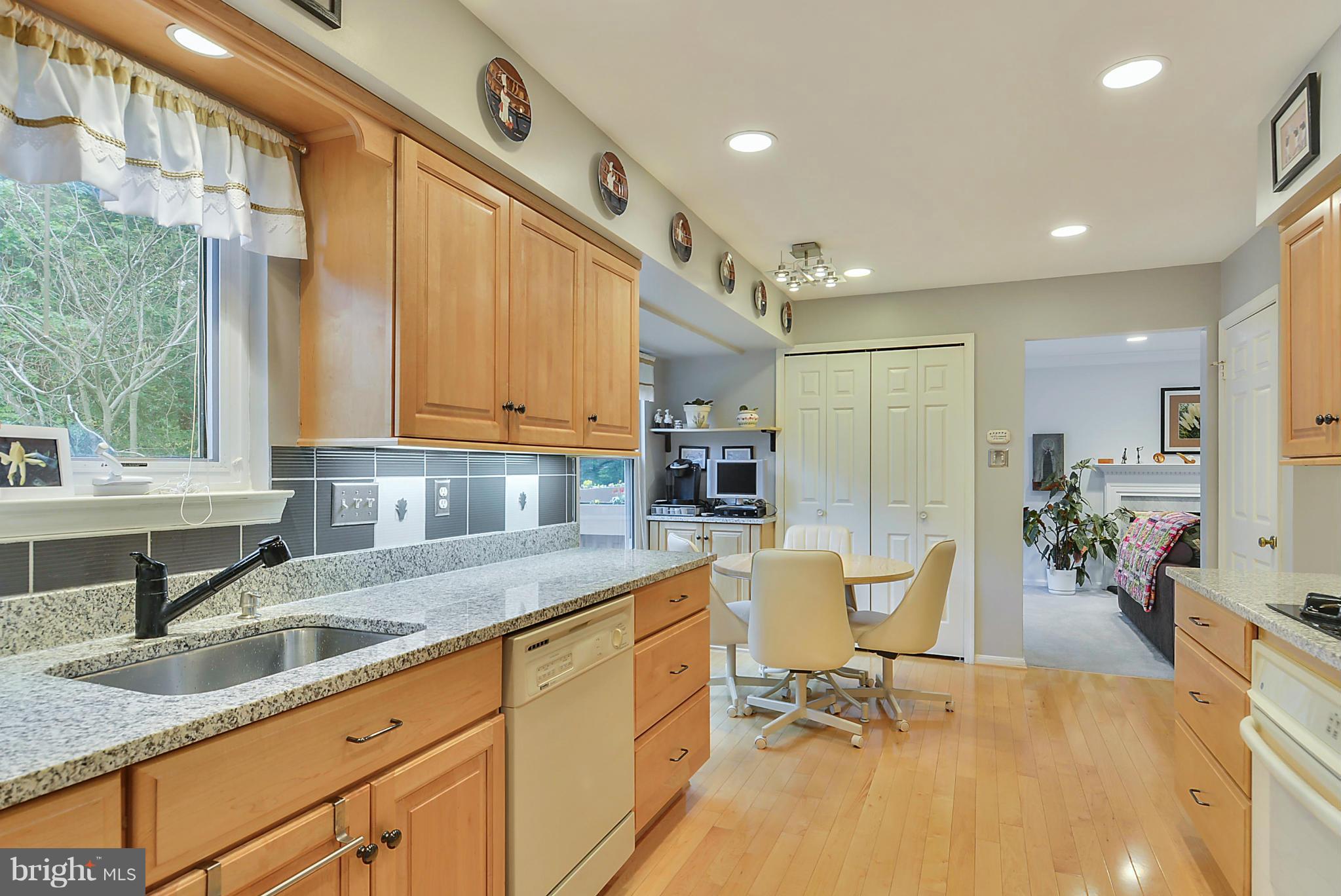 11501 Daffodil Lane Silver Spring, MD 20902 - Photo 11 of 30 Kitchen