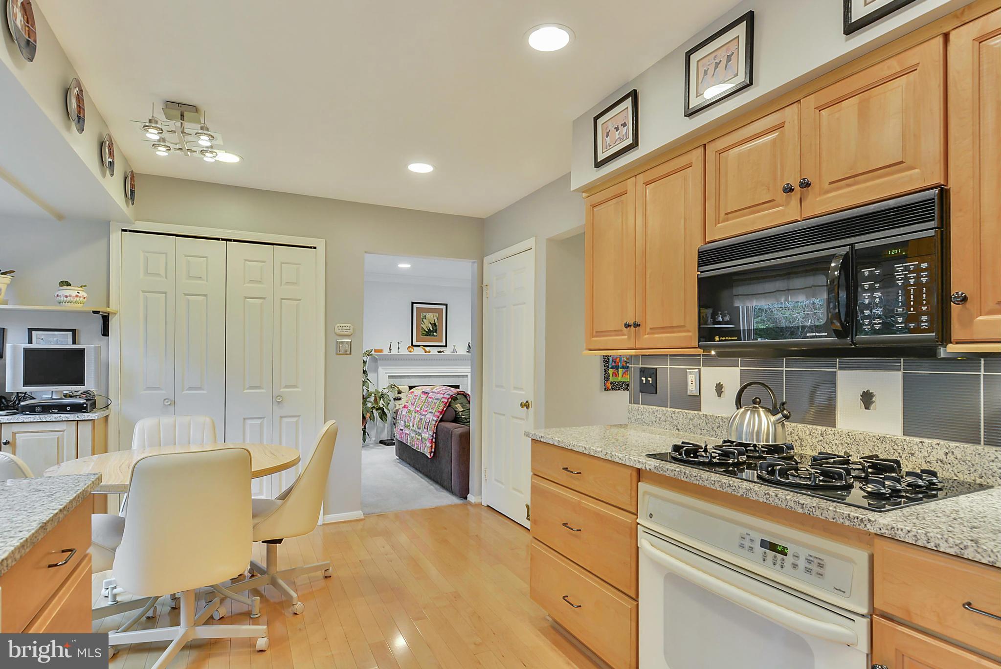 11501 Daffodil Lane Silver Spring, MD 20902 - Photo 10 of 30 Kitchen