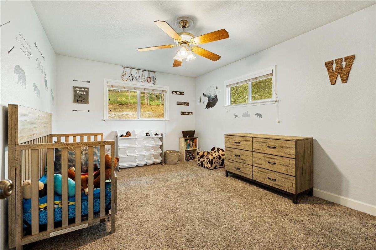 12242 Woodacre Road Grass Valley, CA 95949 - Photo 18 of 48