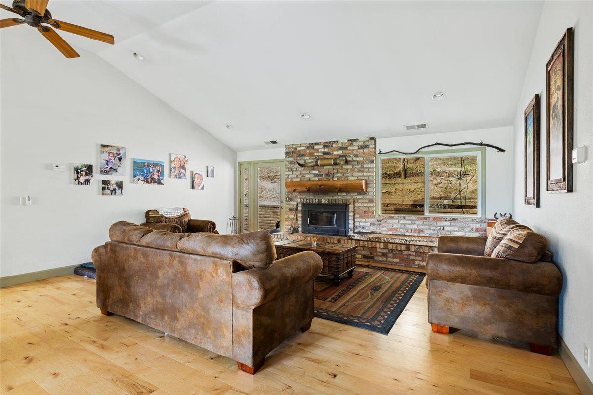 12242 Woodacre Road Grass Valley, CA 95949 - Photo 19 of 53