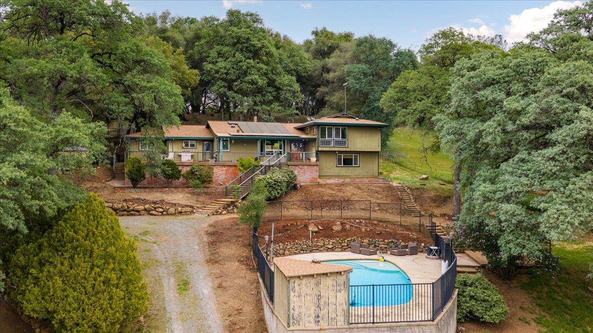 12242 Woodacre Road Grass Valley, CA 95949 - Photo 2 of 48