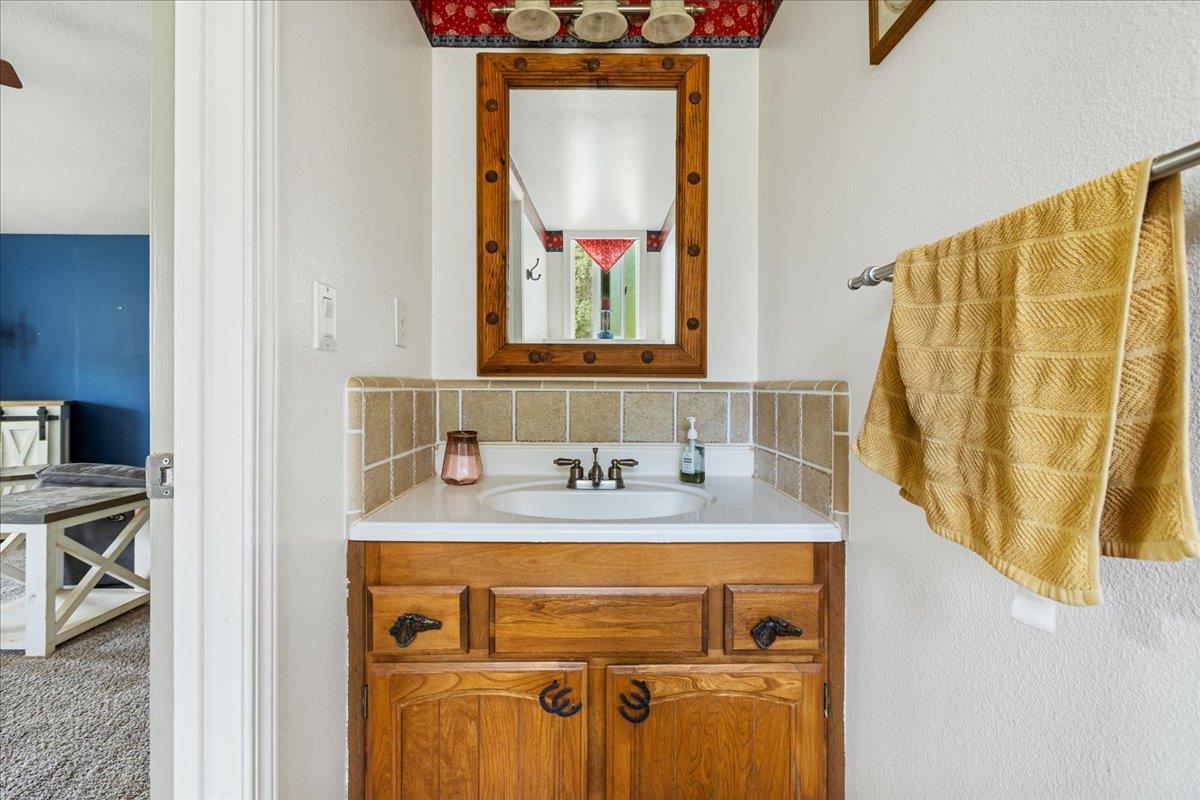 12242 Woodacre Road Grass Valley, CA 95949 - Photo 35 of 53