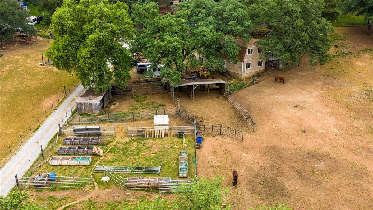 12242 Woodacre Road Grass Valley, CA 95949 - Photo 45 of 48