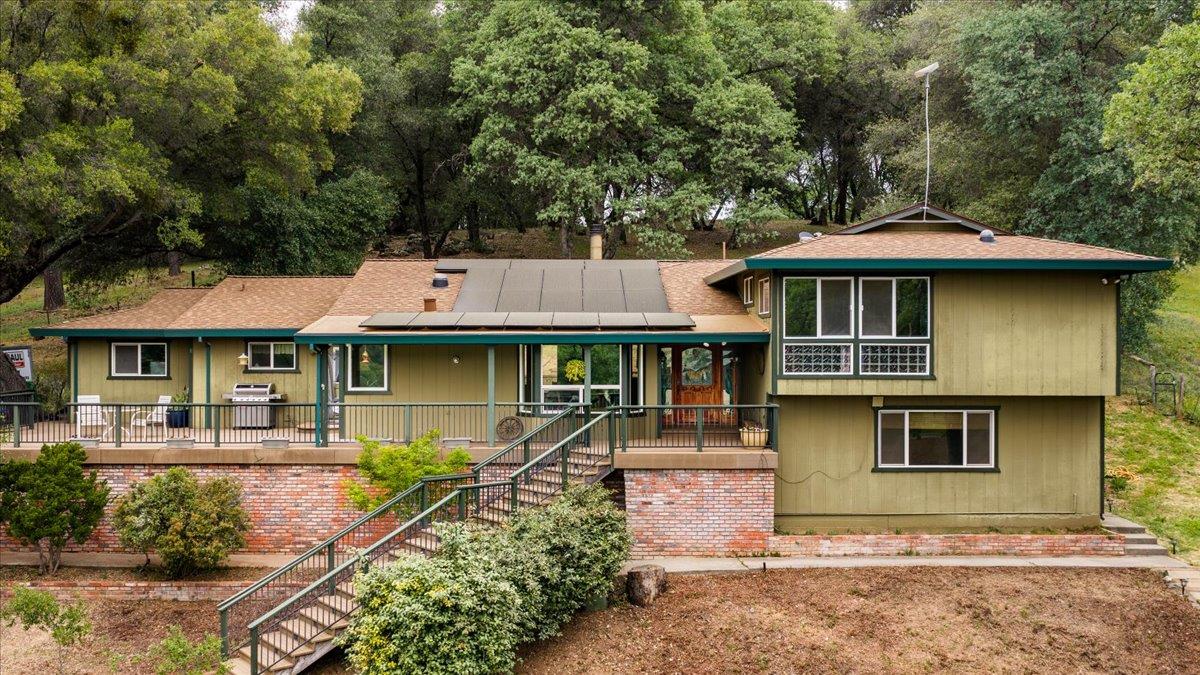 12242 Woodacre Road Grass Valley, CA 95949 - Photo 5 of 53