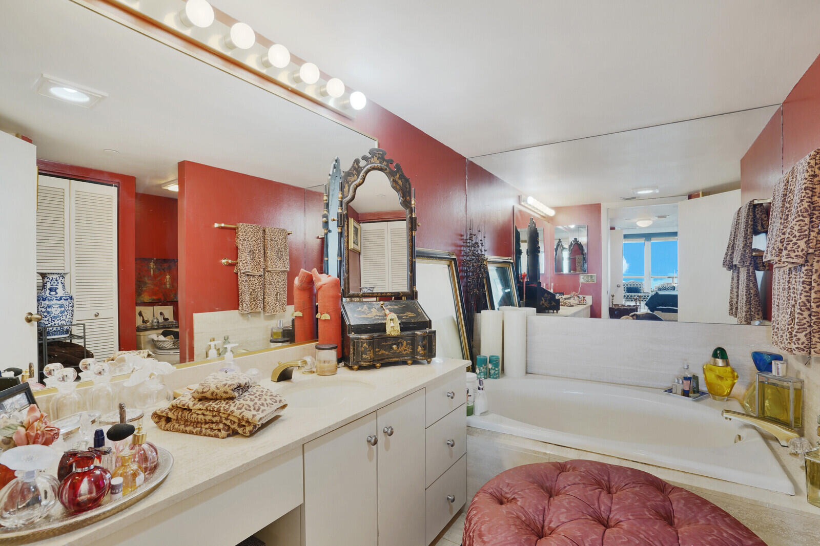 4101 North Ocean Boulevard, Unit D602 Boca Raton, FL 33431 - Photo 25 of 30 MASTER BATH