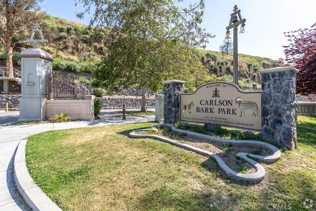 1816 Main Street Riverside, CA 92501 - Photo 31 of 34 Carlson Bark Park