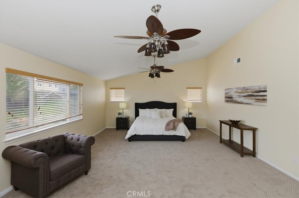 39264 Memory Drive Murrieta, CA 92563 - Photo 24 of 35 a living room with furniture