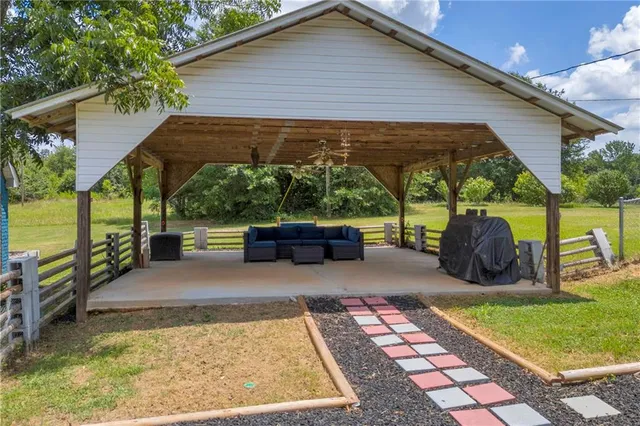 $459,900 | 450 Clarks Creek Road North, Martin, GA 30557