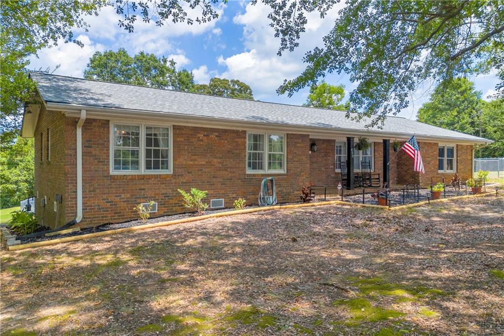 450 Clarks Creek Road North Martin, GA 30557 - Photo 5 of 52