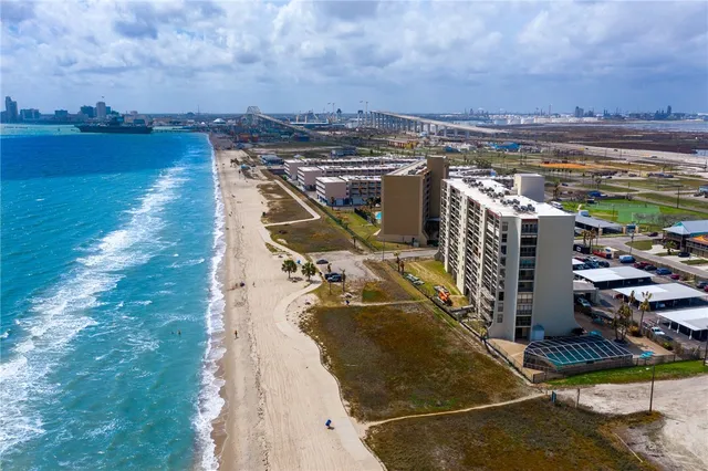 $2,200 | 4242 Gulfbreeze Boulevard, Unit 505, Corpus Christi, TX 78402