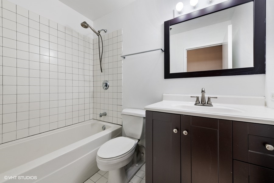 20 North State Street, Unit 405 Chicago, IL 60602 - Photo 13 of 17
