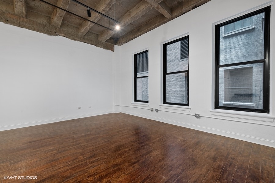 20 North State Street, Unit 405 Chicago, IL 60602 - Photo 9 of 17