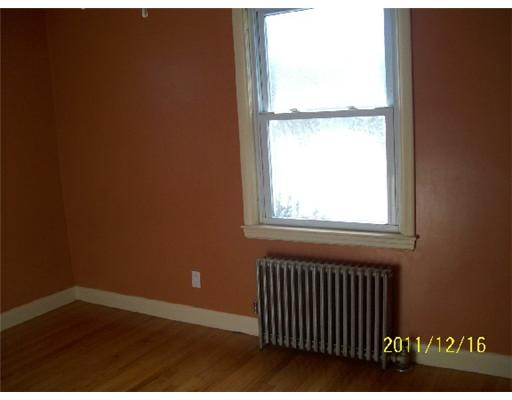 16 Rounds Avenue East Providence, RI 02915 - Photo 5 of 7 Exterior Front.
