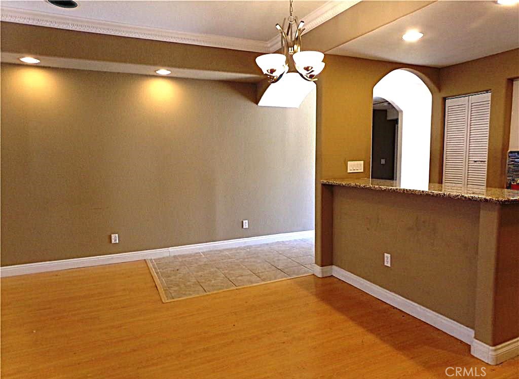 81 Seton Road Irvine, CA 92612 - Photo 9 of 21 Dining Area & Breakfast Bar