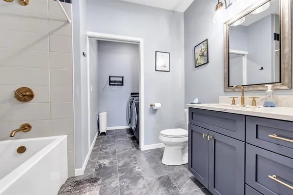 $649,900 | 2622 Lake Street, Algoma, WI 54201