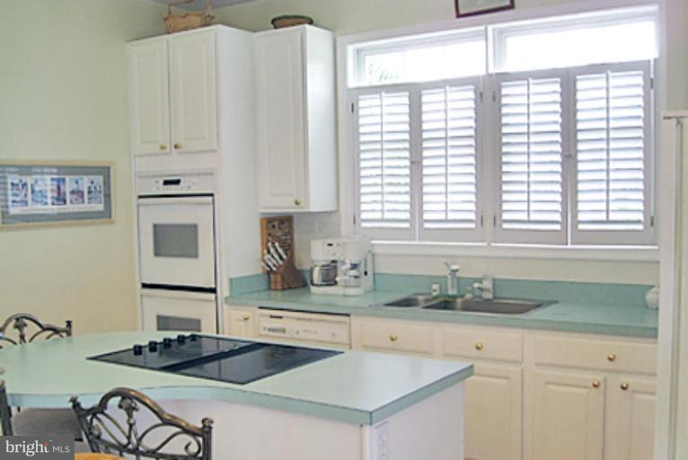 1209 Turkey Point Road Edgewater, MD 21037 - Photo 4 of 29 Kitchen #2