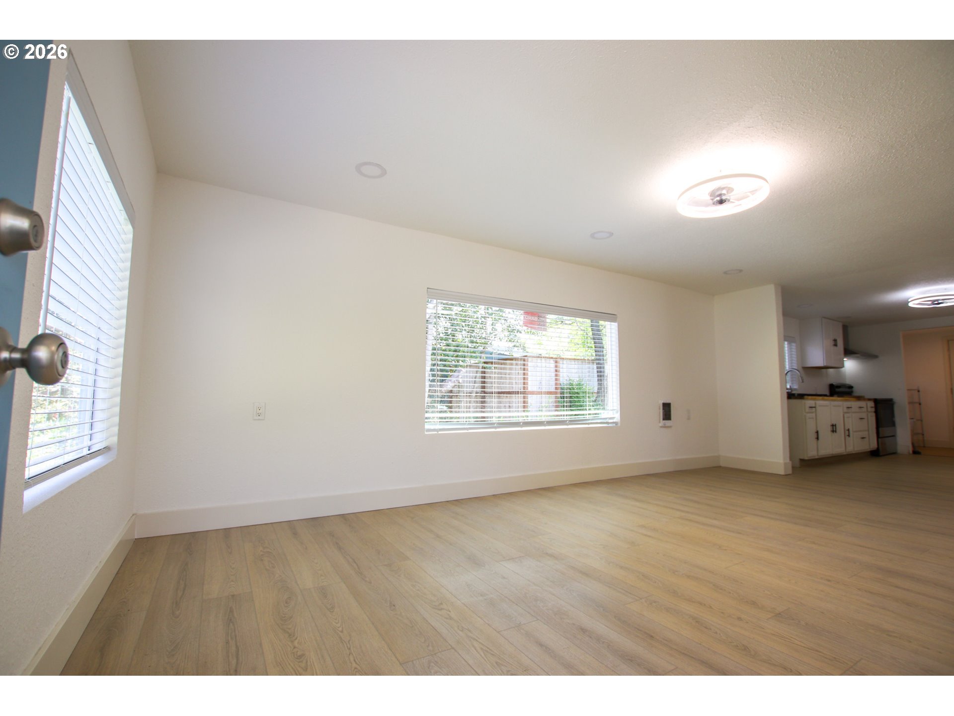 1860 30th Street Florence, OR 97439 - Photo 6 of 39