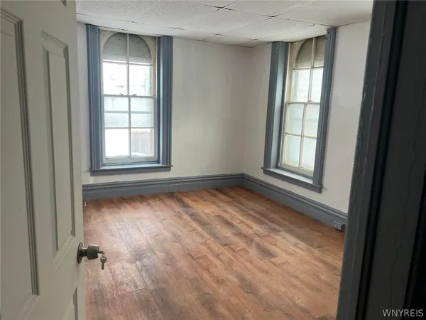 $565,000 | 159 Genesee Street, Lockport City, NY 14094