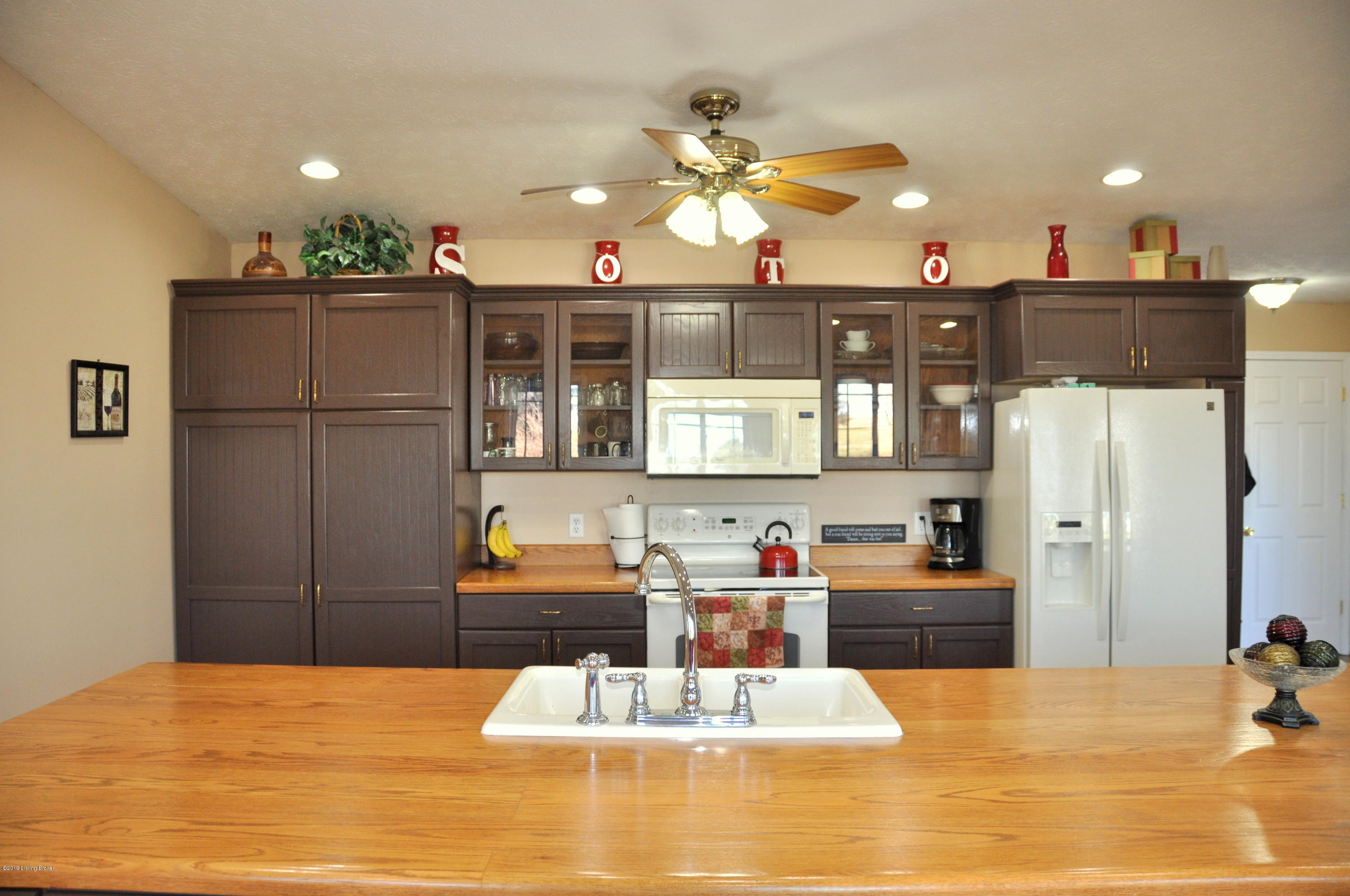 5286 Bethlehem Road Pleasureville, KY 40057 - Photo 6 of 35 DSC_0622