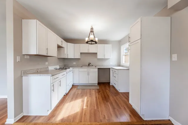 $199,999 | 14901 Richmond Avenue, Posen, IL 60469