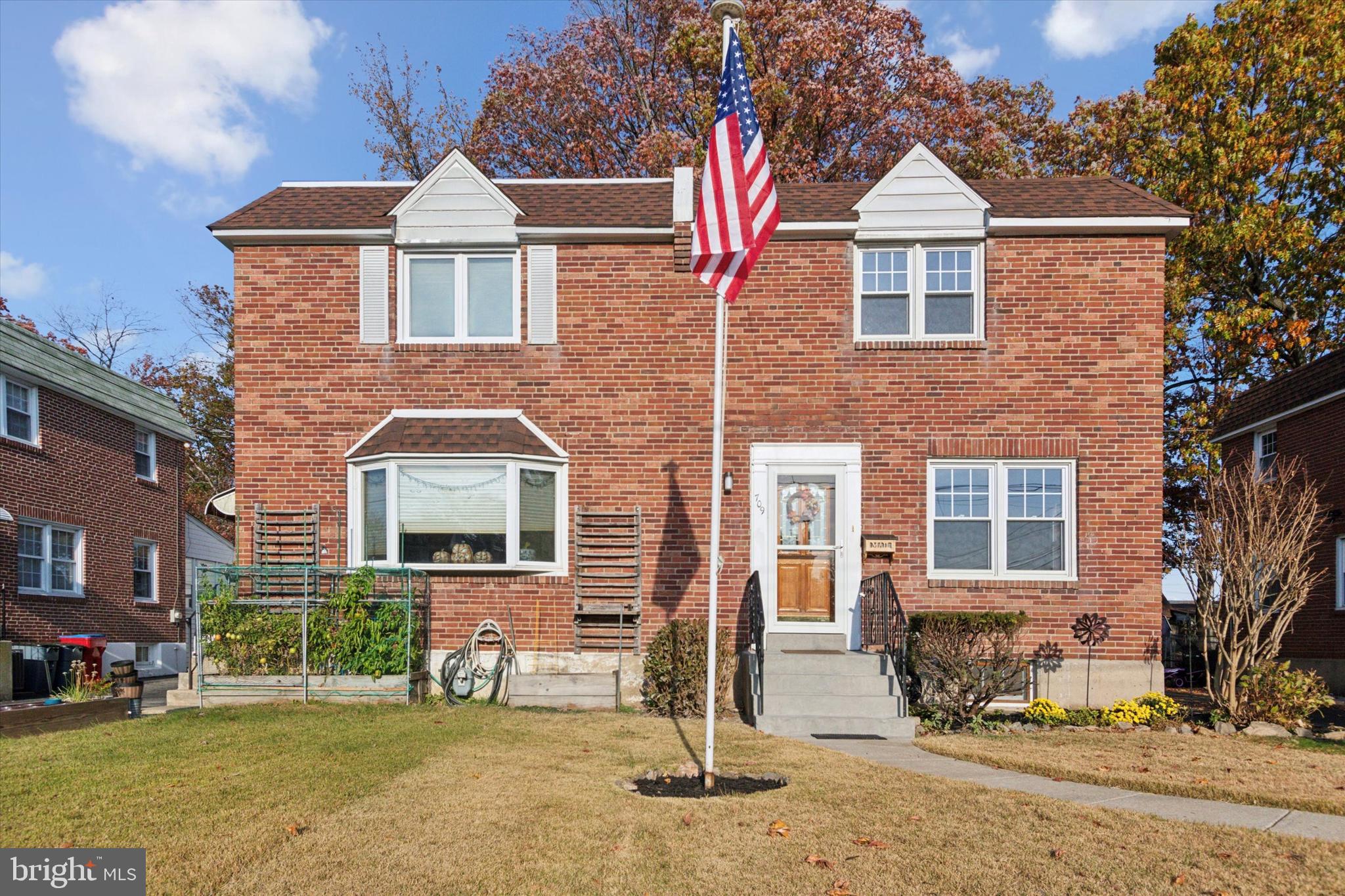709 Tasker Street Ridley Park, PA 19078 - Photo 2 of 35 Gallery Image 2