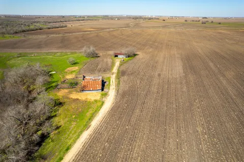 $13,624,314 | 901 County Road 398, Taylor, TX 76574