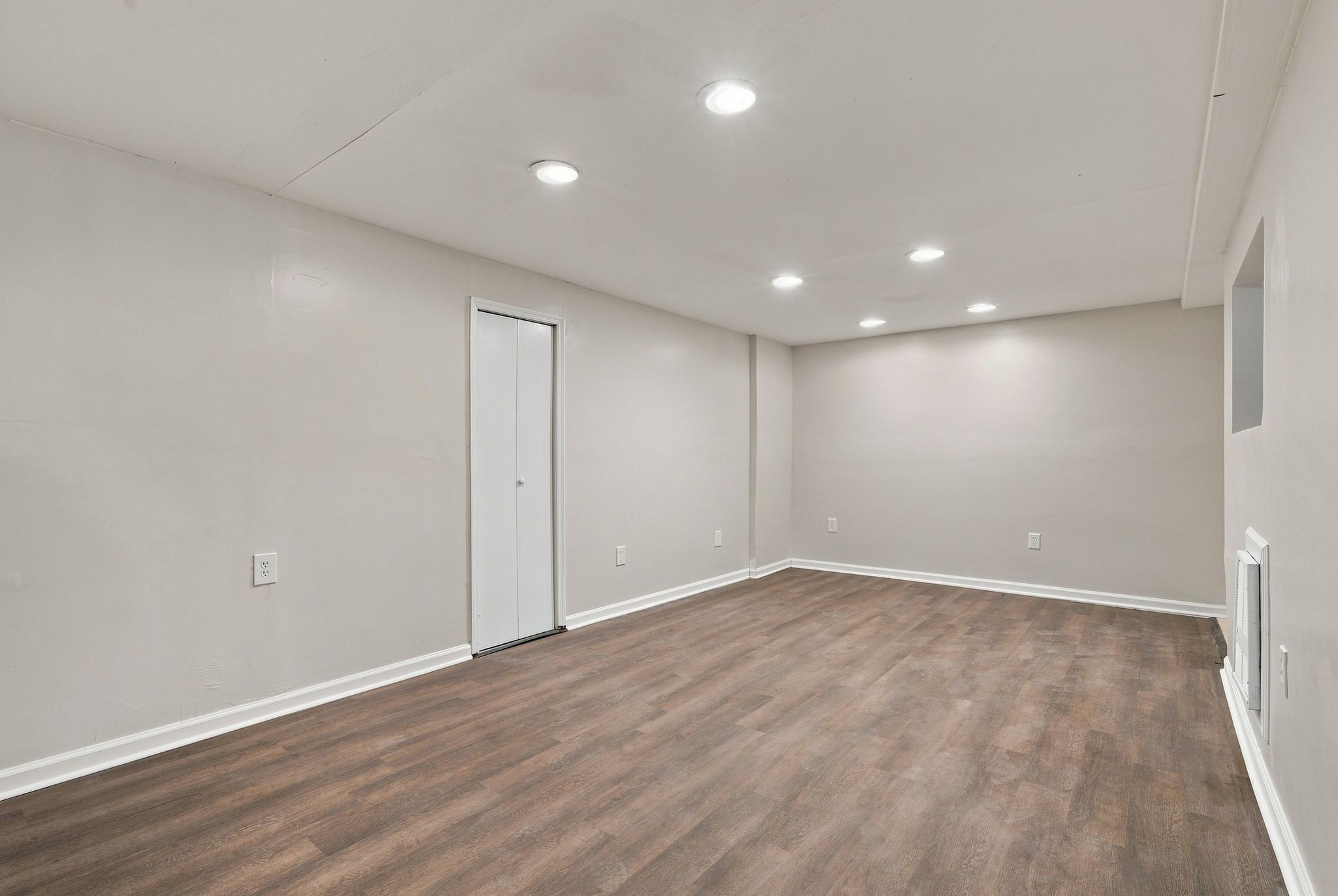 806 Kingsbury Road Clarksville, TN 37040 - Photo 21 of 27 Gallery Image 21