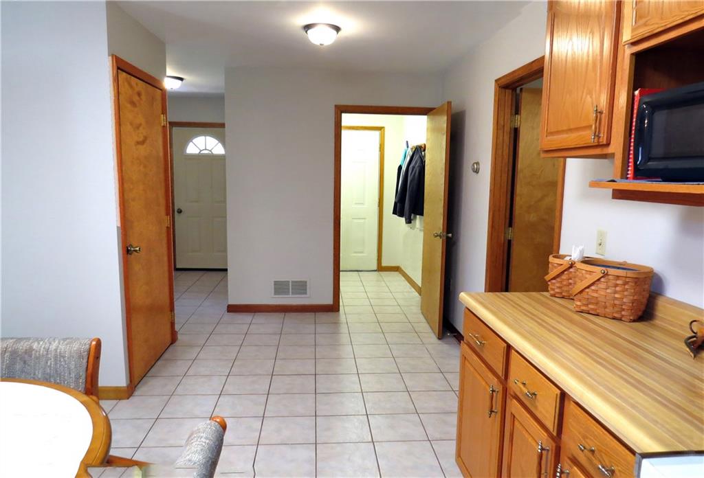 2139 Prospect Road Prospect, PA 16052 - Photo 8 of 25 Gallery Image 8