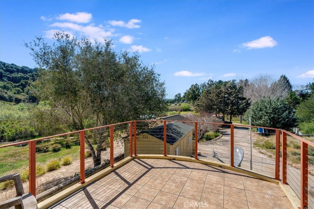 1604 Tiffany Ranch Road Arroyo Grande, CA 93420 - Photo 28 of 32 a view of a balcony with outdoor space