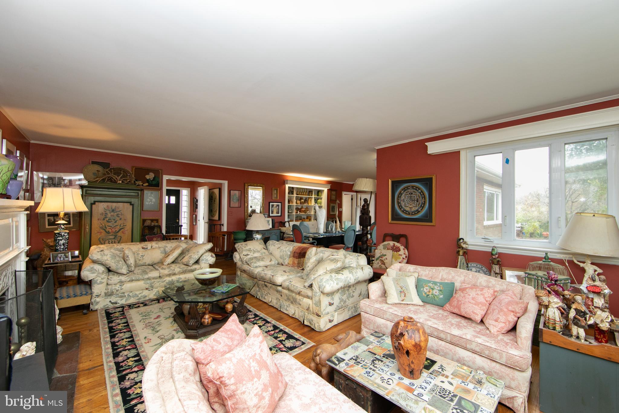 478 Highway 40 Elmer, NJ 08318 - Photo 24 of 65 a living room with furniture and a large window