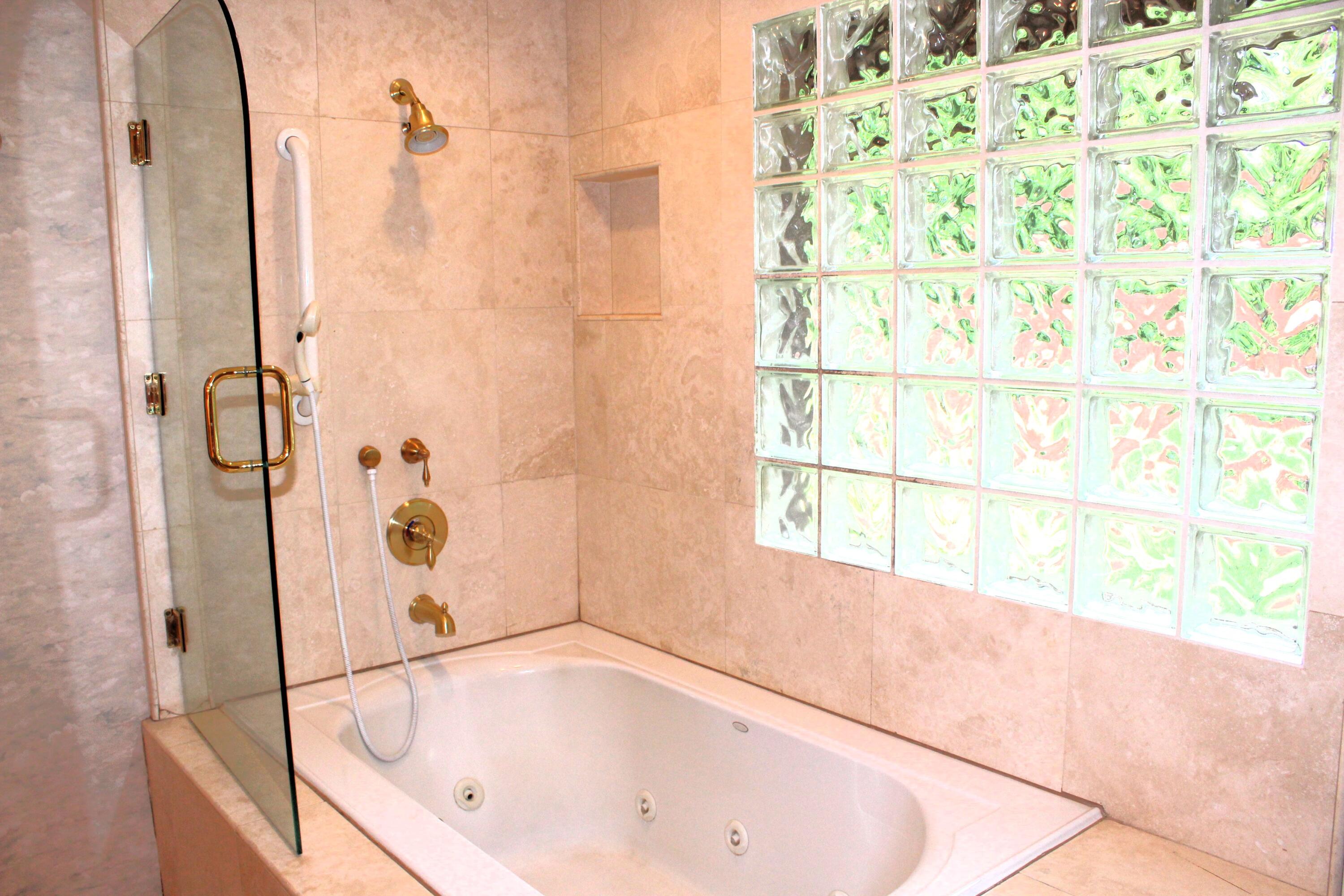 3774 Ricardo Avenue Redding, CA 96002 - Photo 21 of 35 IMG_4091