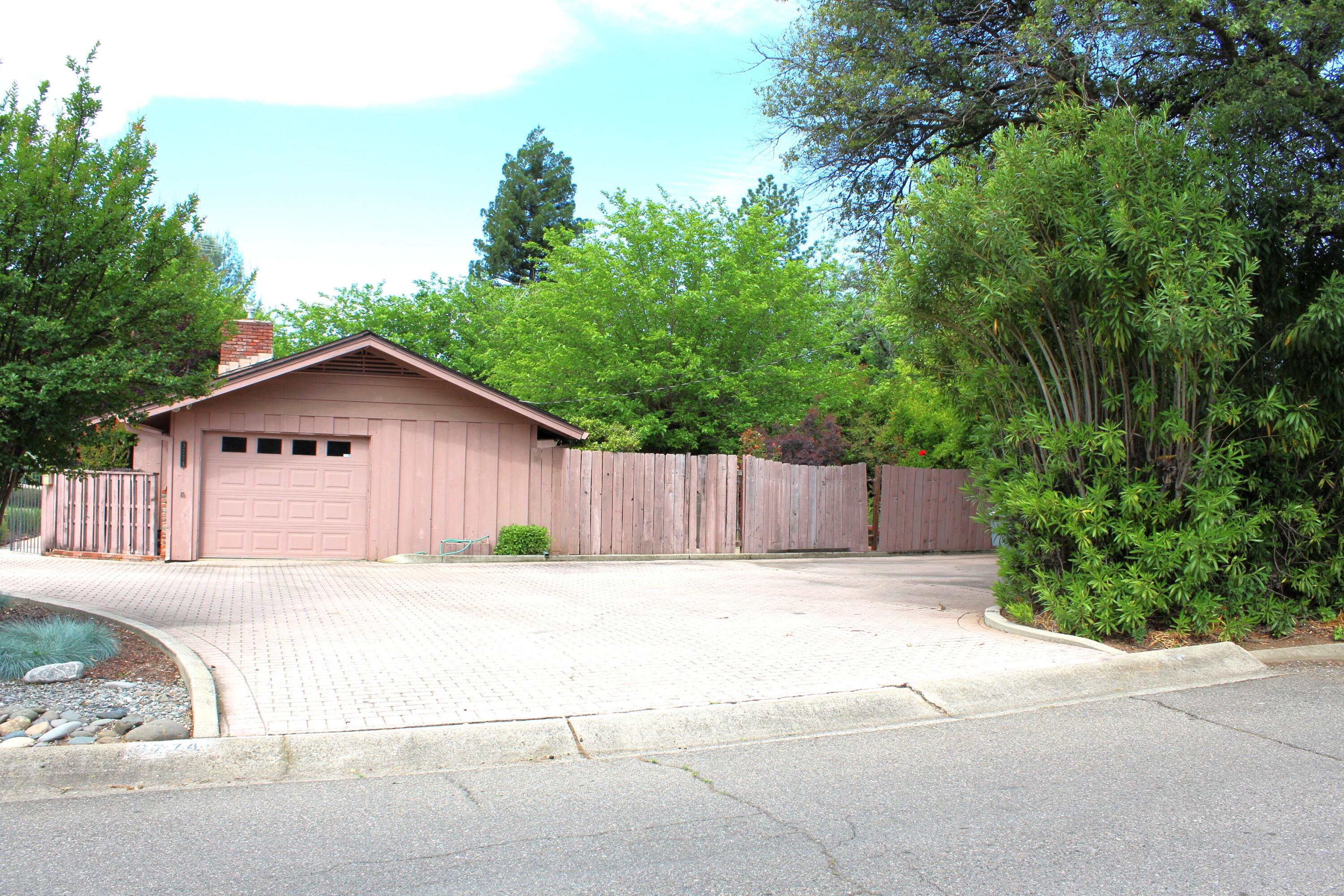 3774 Ricardo Avenue Redding, CA 96002 - Photo 31 of 35 IMG_4115