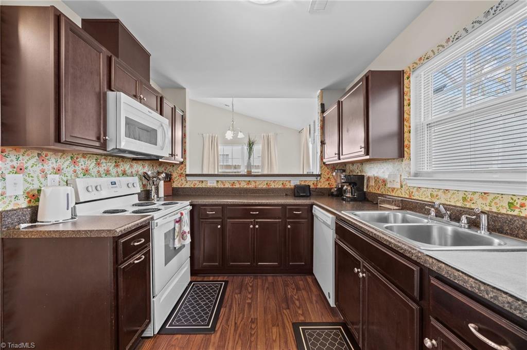 921 Norton Street High Point, NC 27263 - Photo 8 of 42