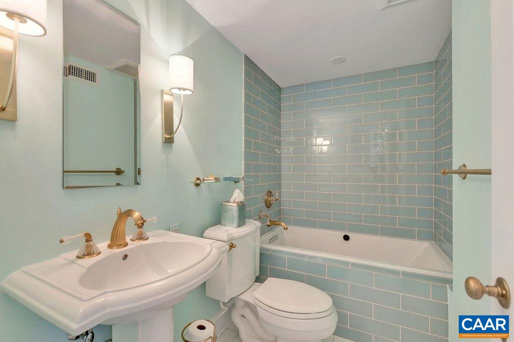 2033 Hessian Road Charlottesville, VA 22903 - Photo 18 of 53 Gallery Image 18
