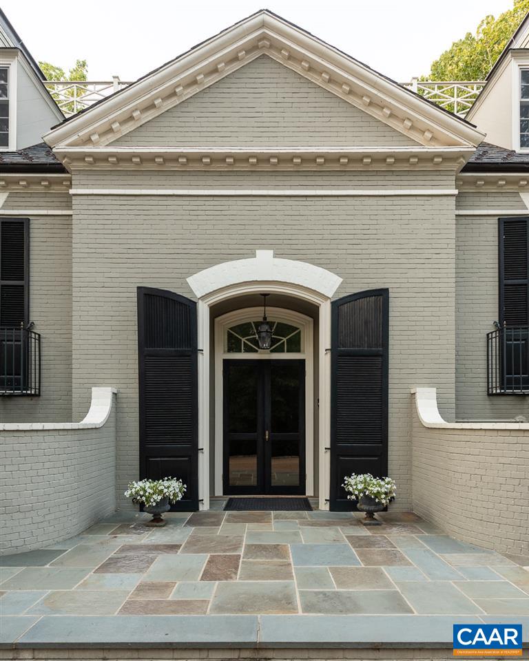 2033 Hessian Road Charlottesville, VA 22903 - Photo 3 of 53 Gallery Image 3