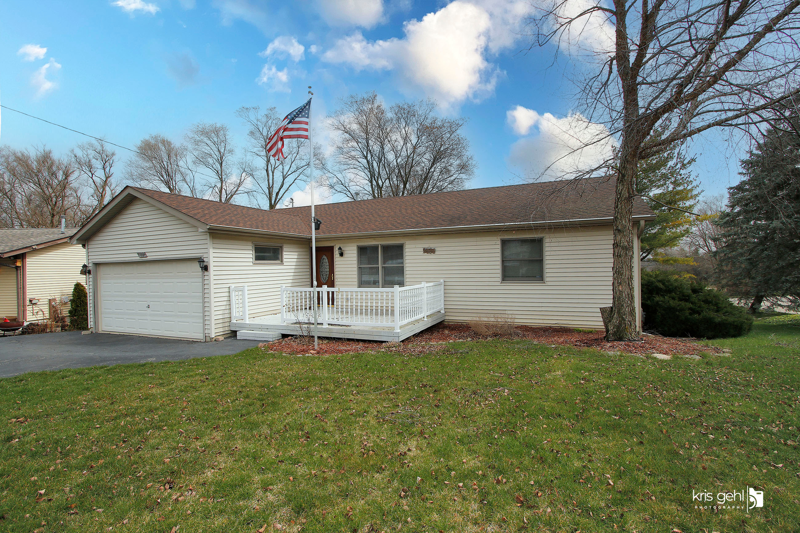 104 Cass Street Spring Grove, IL 60081 - Photo 1 of 21 a house view with a garden space