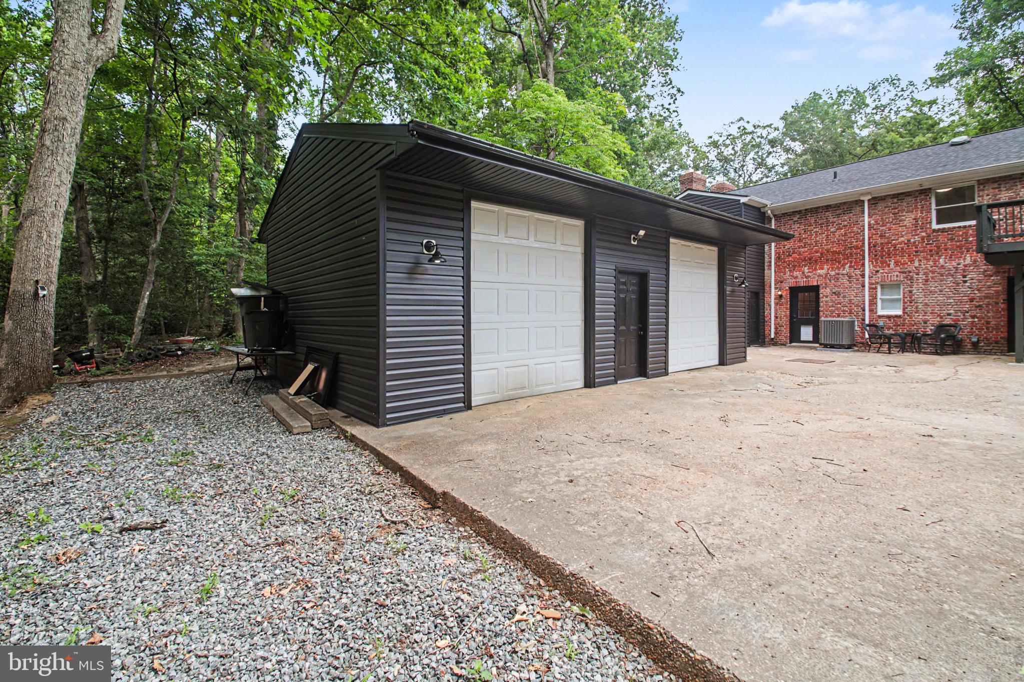 10224 Mill Pond Road Spotsylvania, VA 22551 - Photo 41 of 52 Garage has Lighting & Electricity!