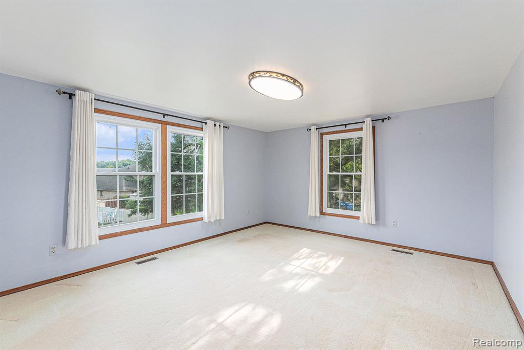 33460 24 Mile Road Chesterfield, MI 48047 - Photo 15 of 25