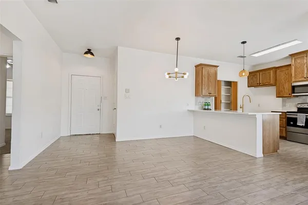 $1,850 | 3503 Hudson Drive, Arlington, TX 76015